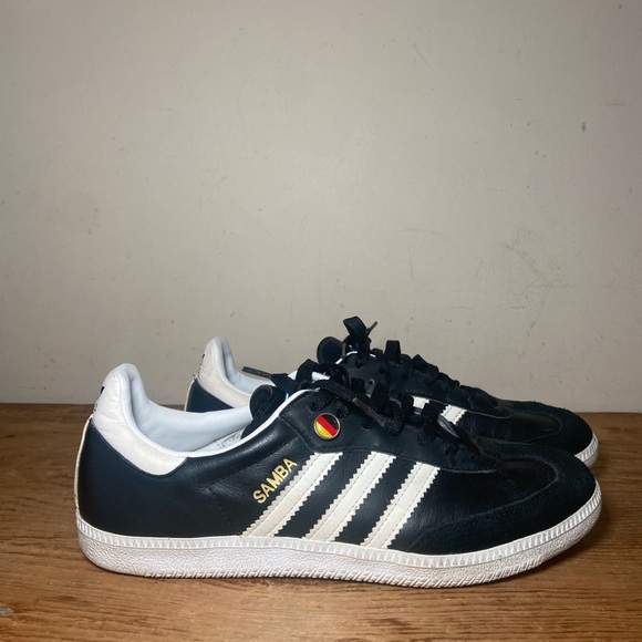 Men’s or Women’s Unisex Black Adidas Germany World Cup Sambas - Picture 2 of 8